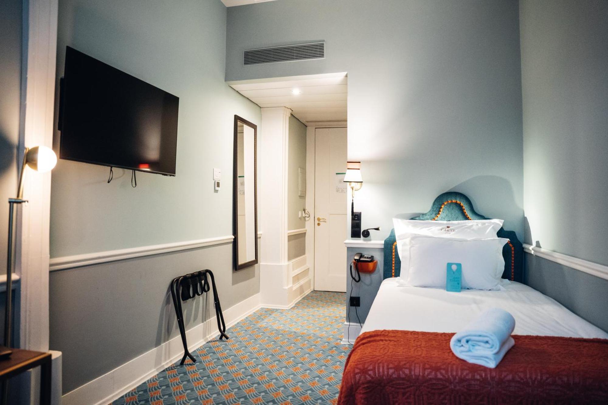 กรันเด โฮเทล เดอ ปารีส Hotel ปอร์โต ภายนอก รูปภาพ